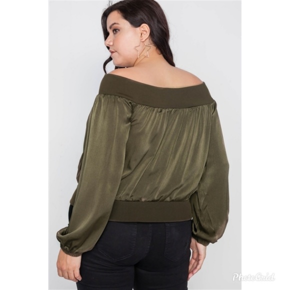 New Off-Shoulder Olive Zippered Pocketed Jacket - Picture 3 of 4